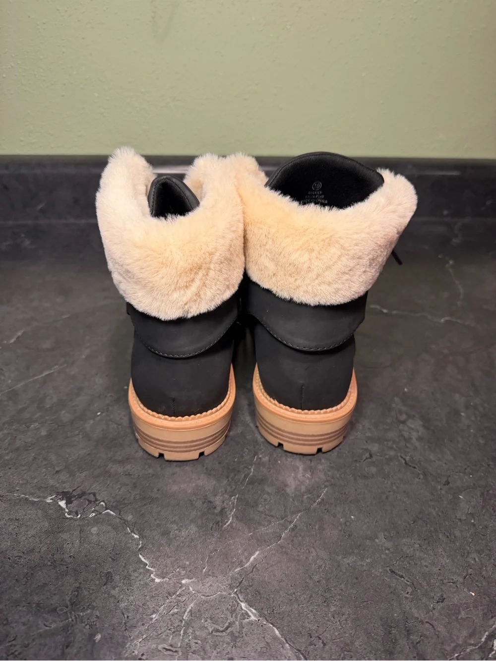 Maxxy Faux Fur Lined Combat Boots Size 10 black